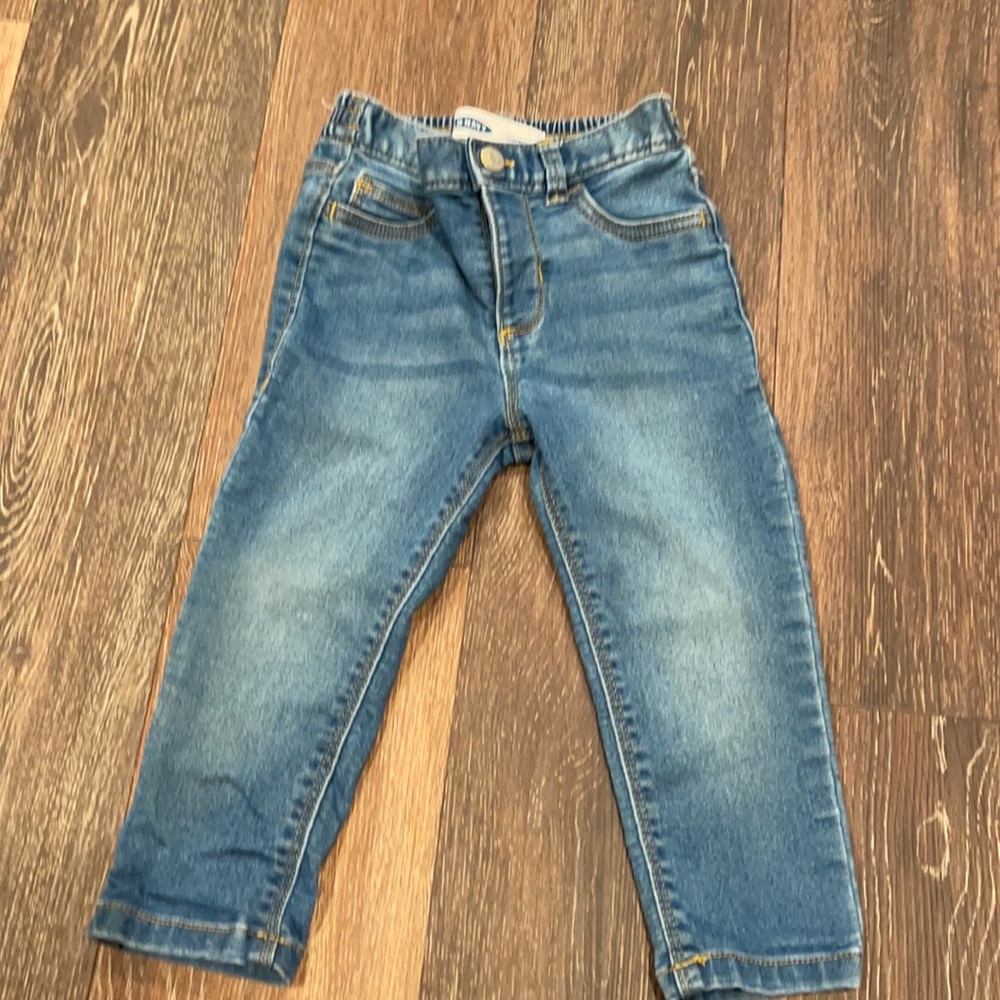 Old navy boyfriend jeans - size 18-24 months